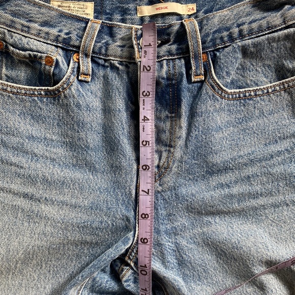 Levi’s Wedgie Light Wash - Picture 5 of 7